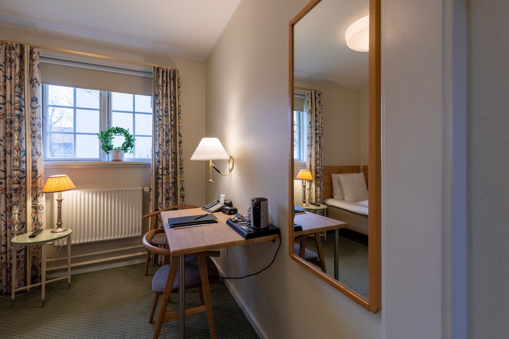 Hotel Knudsens Gaard 40/54