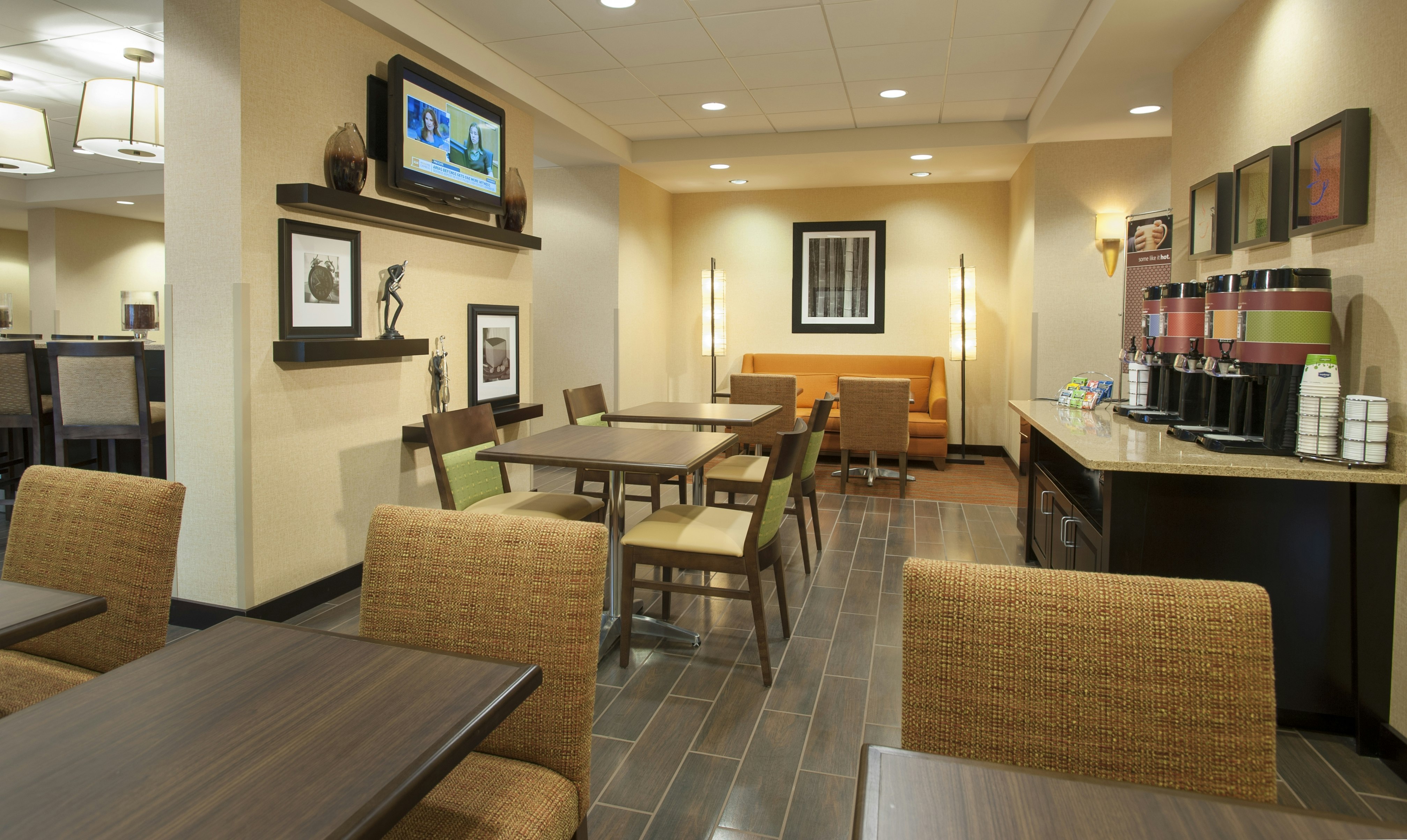 Hampton Inn Washington-Dulles Intl Airport South 26/36