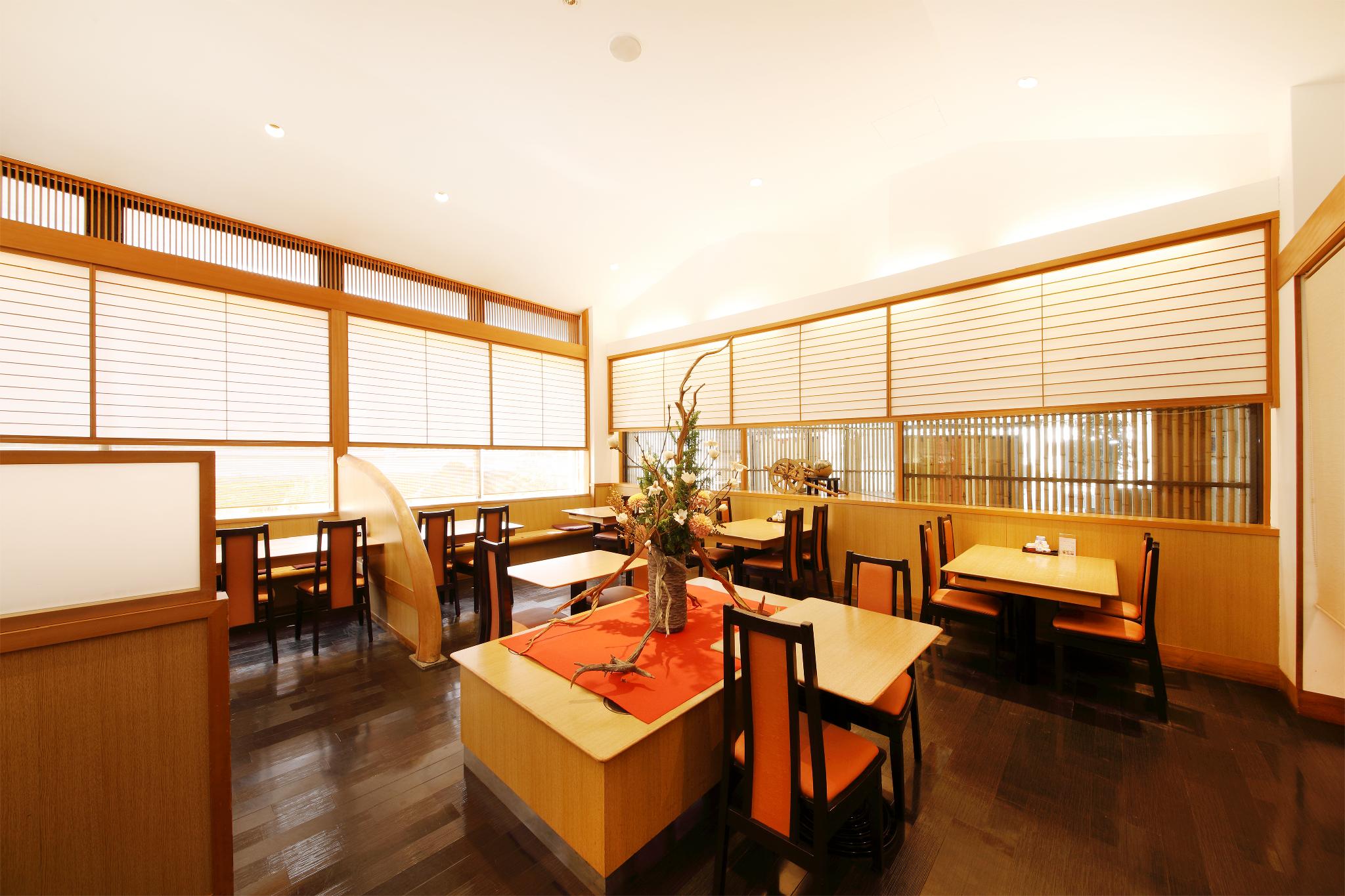 HANAZONO KAIKAN 23/30