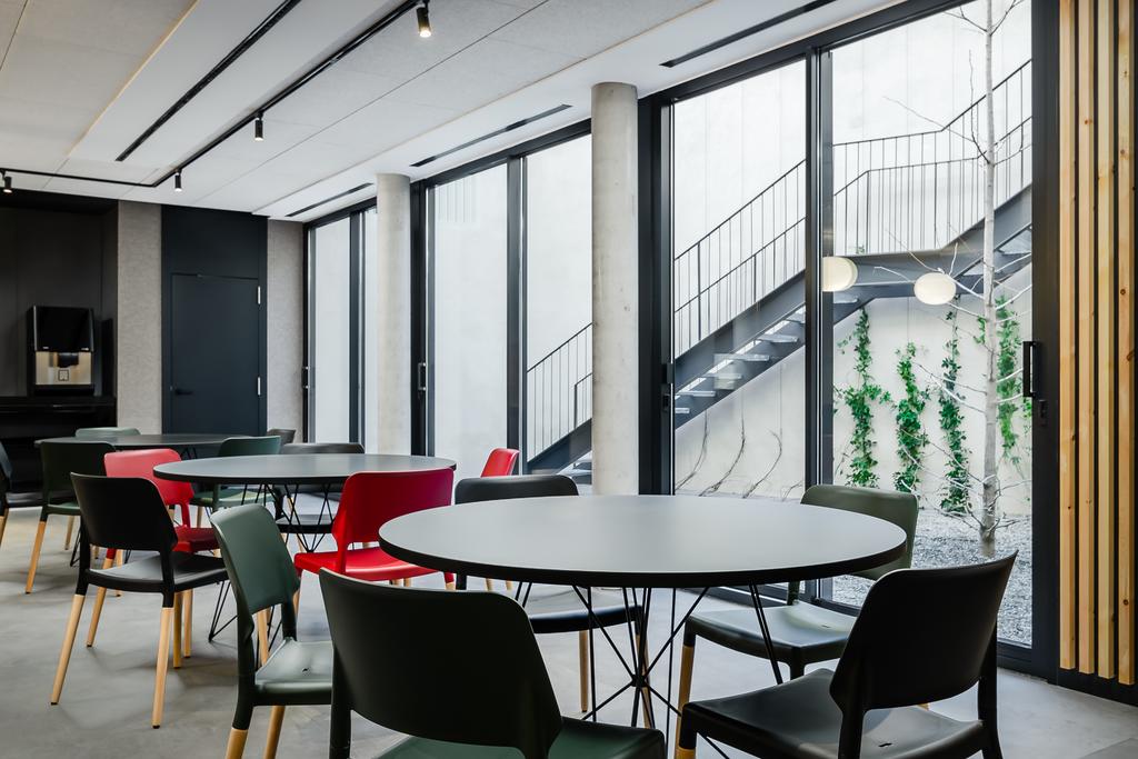 Raval House 15/23