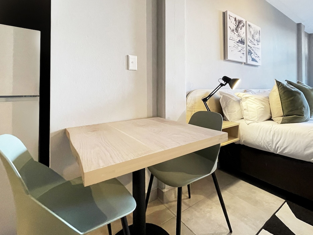 The Circa Aparthotel by Totalstay 38/45