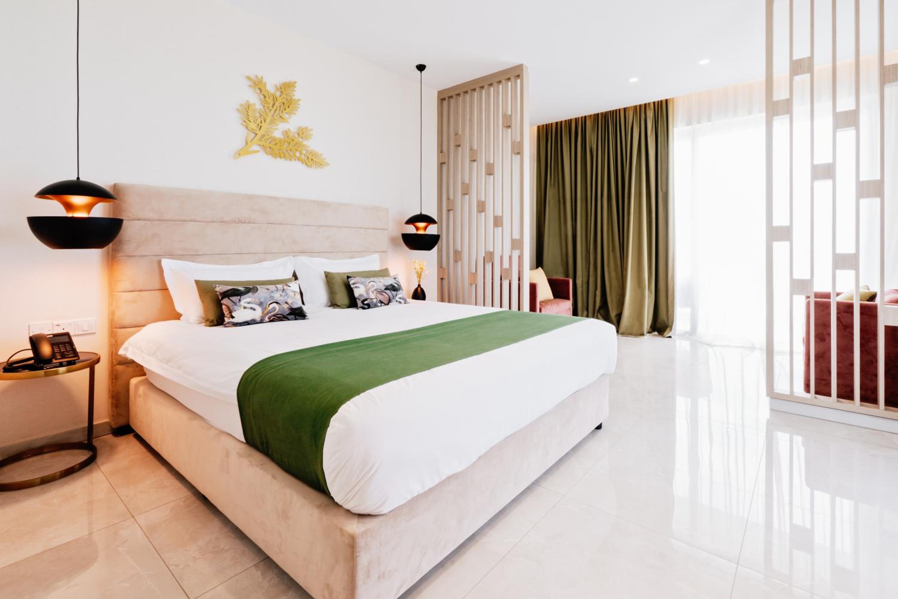 Deluxe, Family, Double Bed