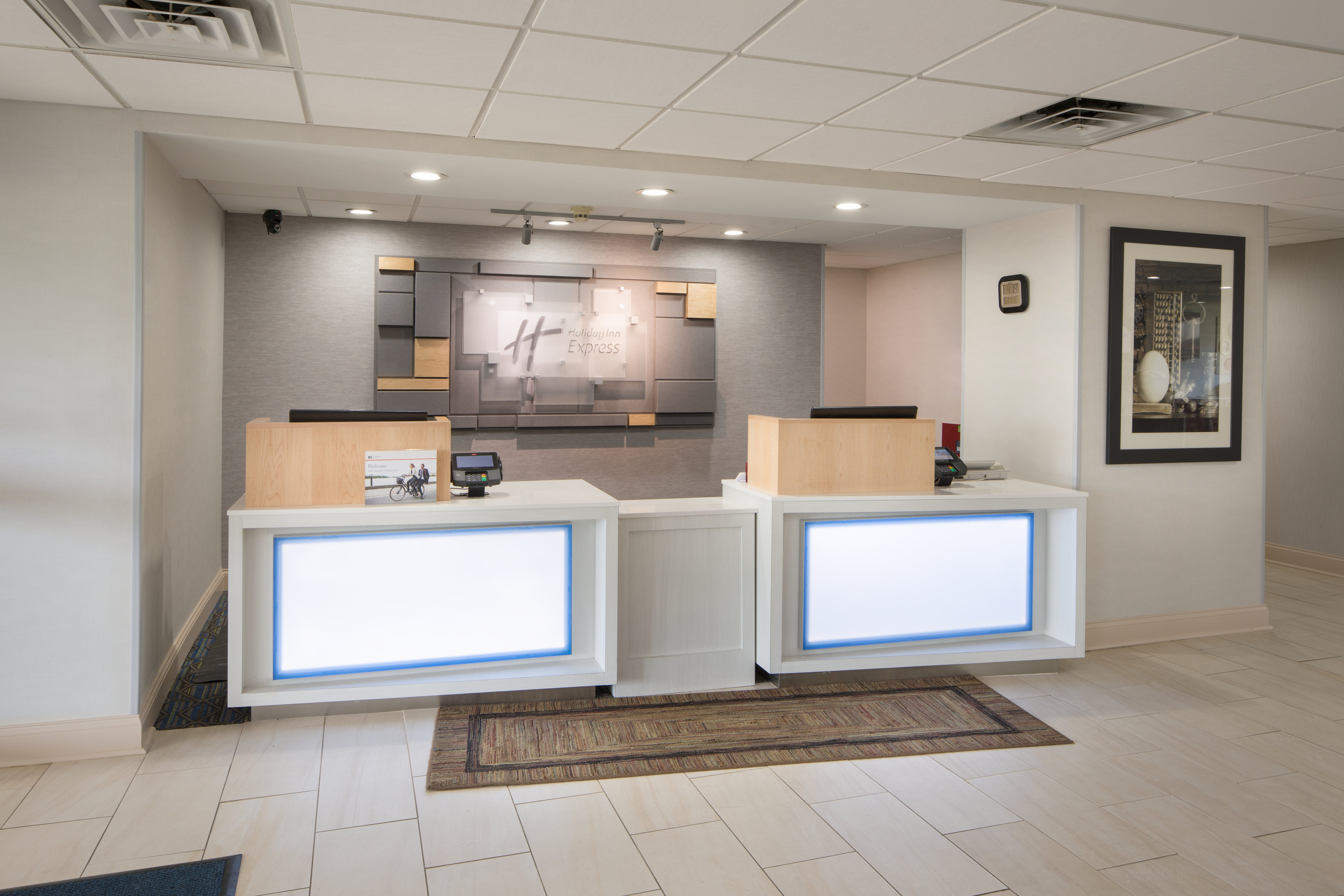 Holiday Inn Express Louisville Northeast 3/29