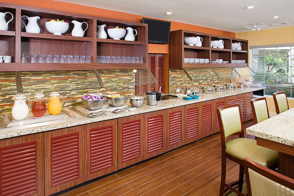 HYATT house Belmont/Redwood Shores 44/50