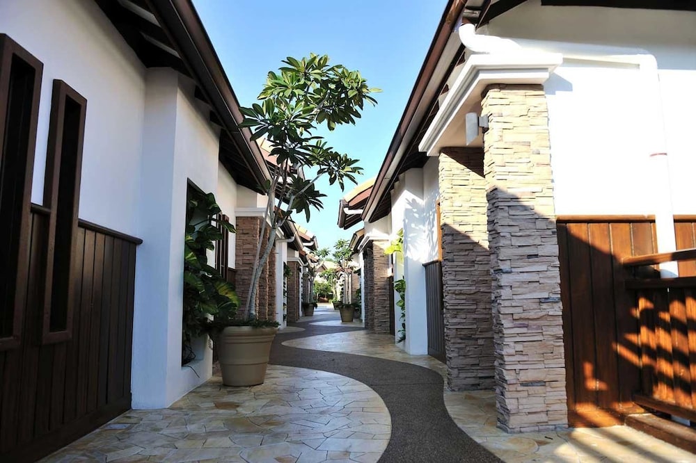 Wonderland Private Chalet at Port Dickson 42/48