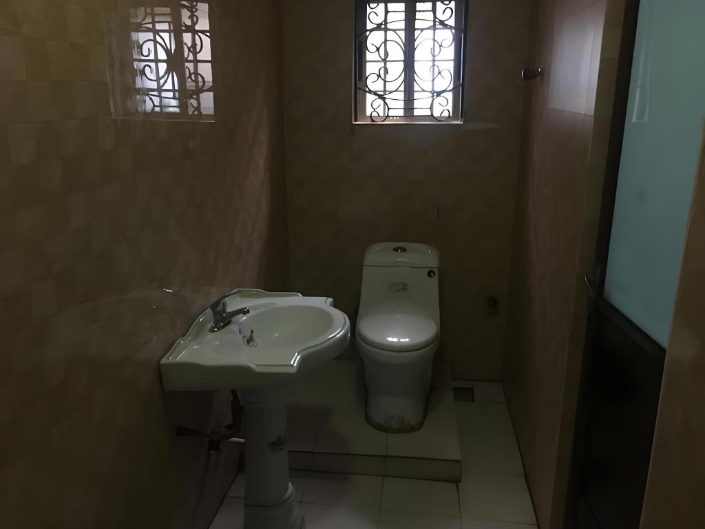 Royal Castle Hotel 24/25
