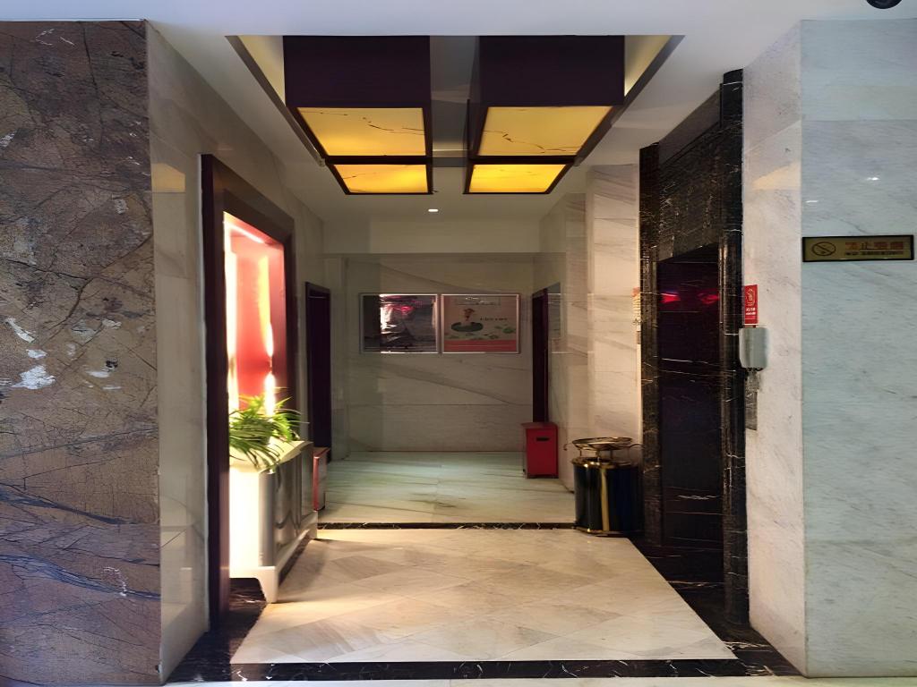 Wanzi Hotel 6/29