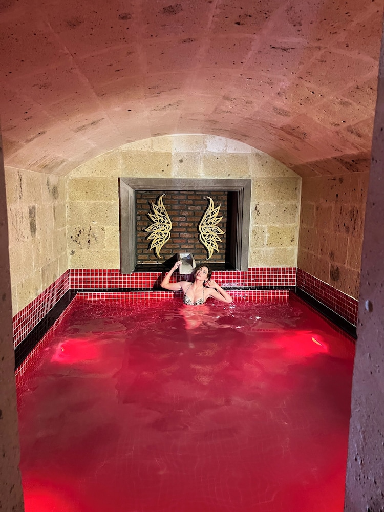 Terracota Hotel 25/50