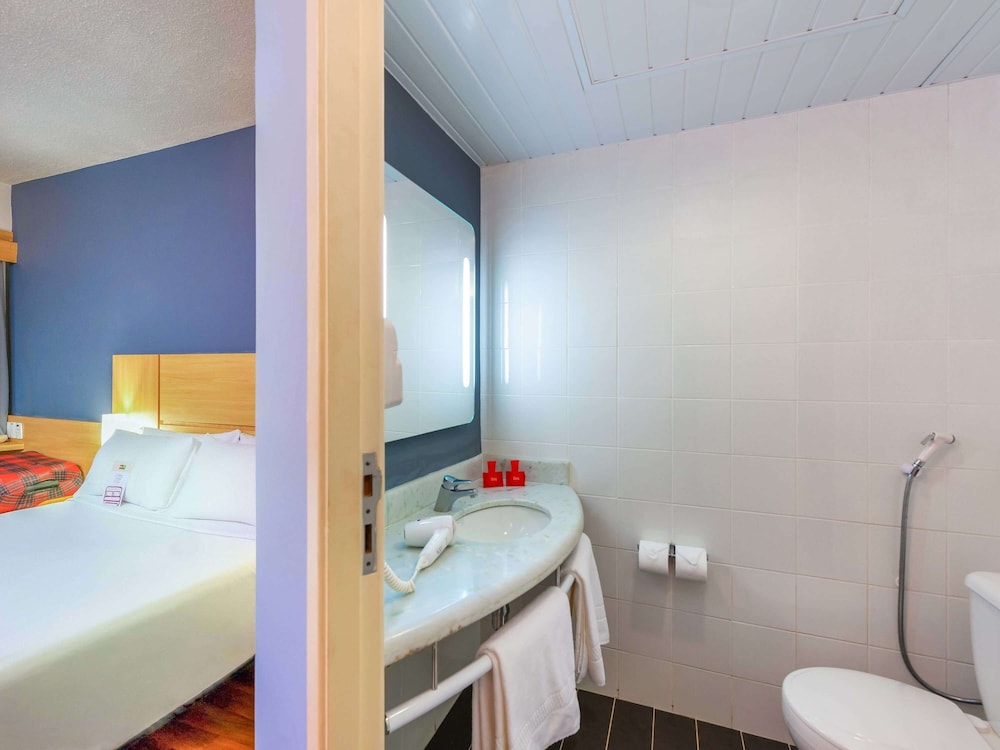 Ibis Paulinia 48/49