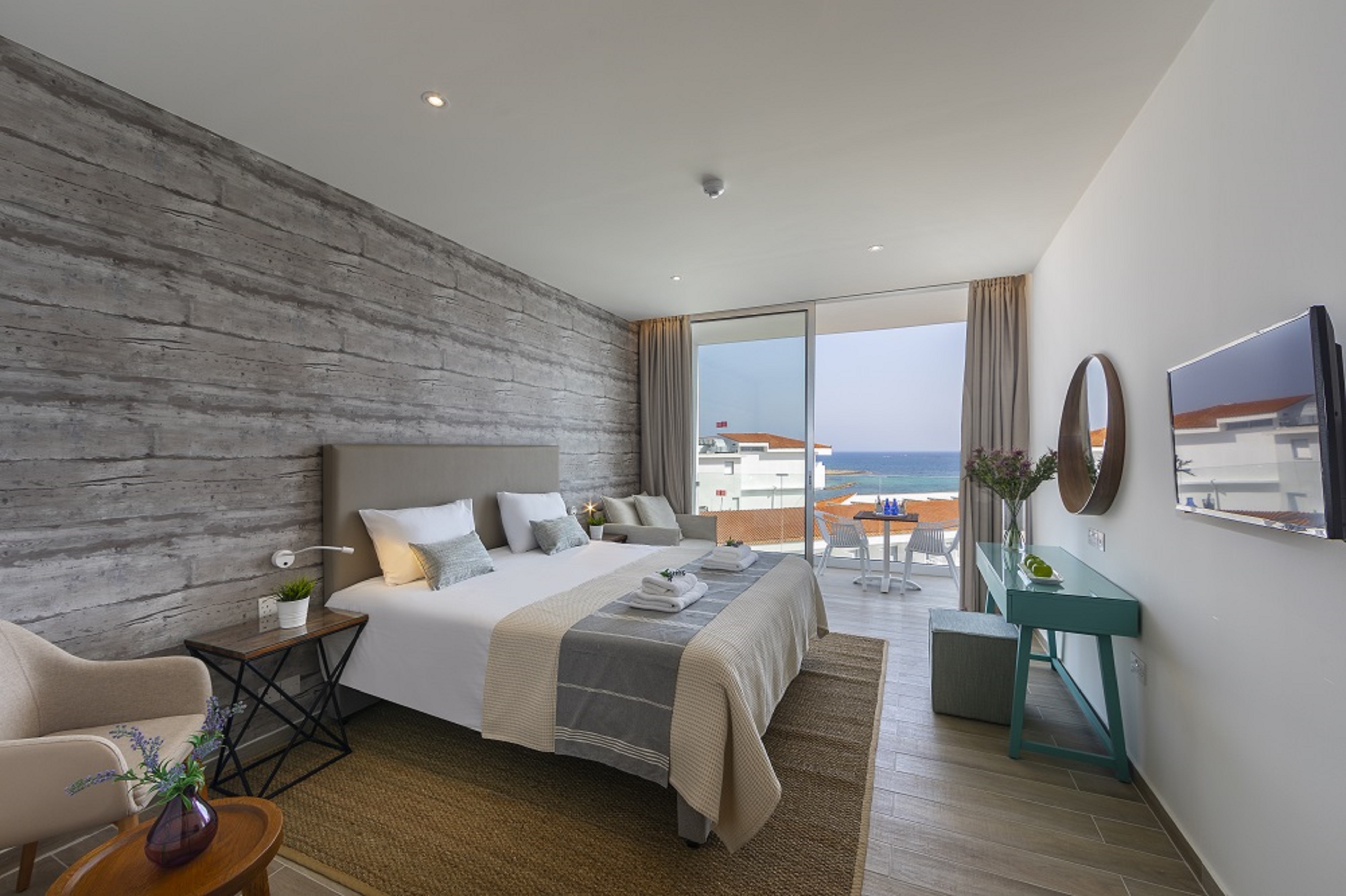 Premium, Lateral Side Sea View