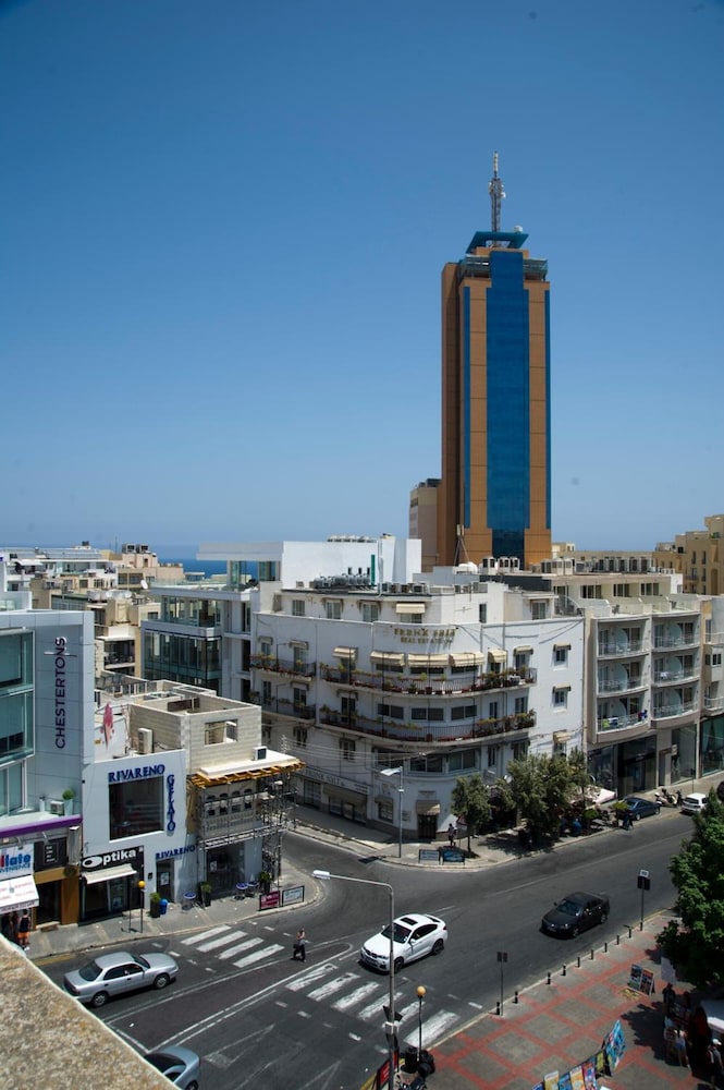 Marco Polo Malta Hostel 33/41