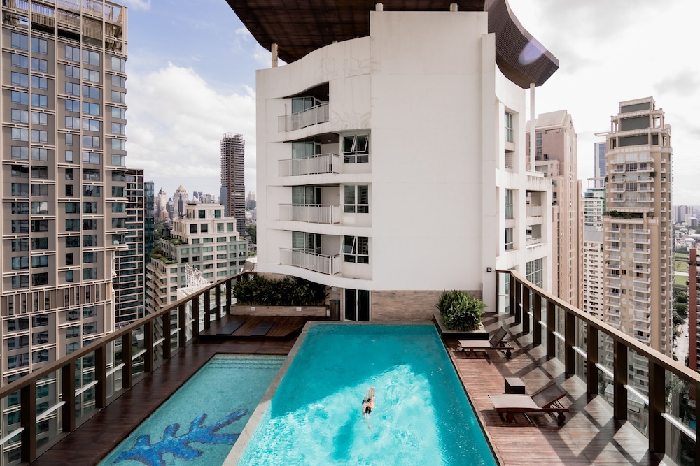 Urbana Langsuan Bangkok, Thailand 81/86