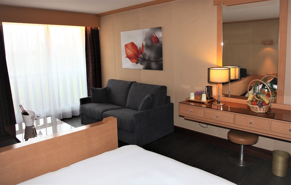Amiraute Hotel Deauville 45/68