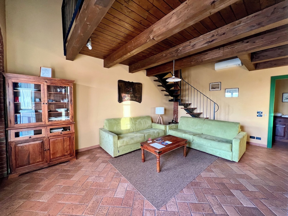 Le Serre Suites and Apartments 23/34