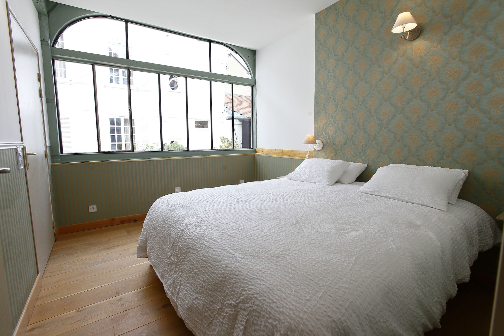 1 Bedroom, Comfort, Penthouse, Apartment, King Bed, Sofa, Allergy Friendly