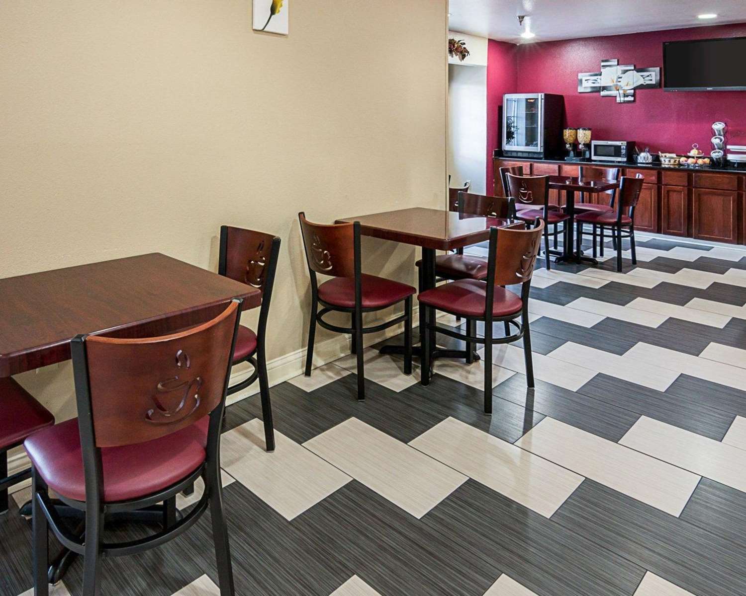 restaurant cafeteria