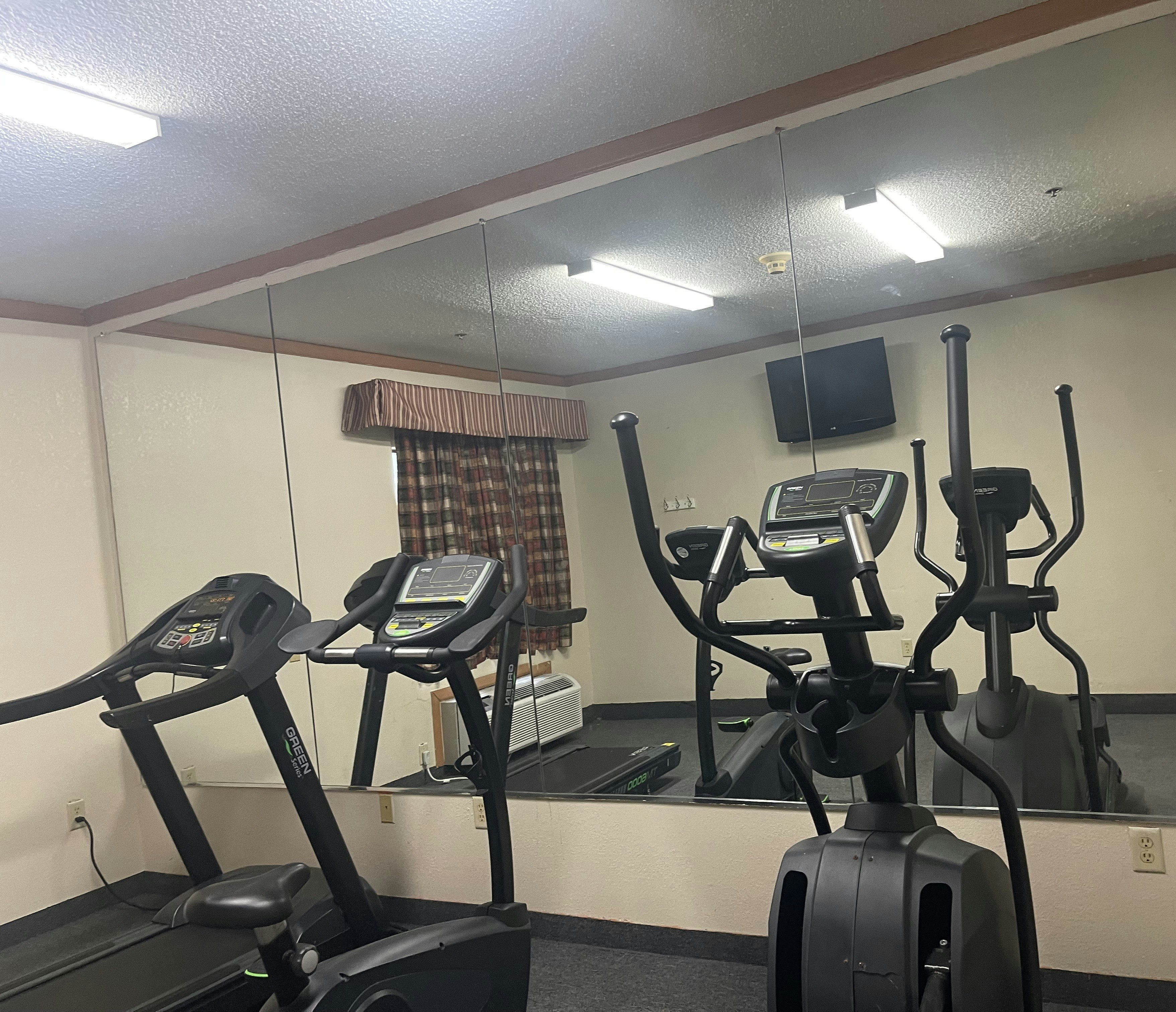 Red Roof Inn & Suites Hinesville 20/37