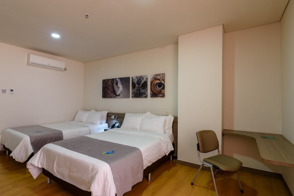 Vivre Hotel 12/60