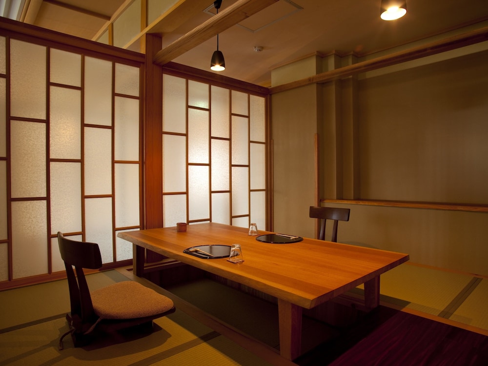 Gora Hanaougi 44/50