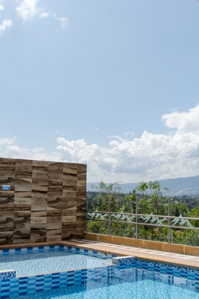 Hotel Campestre Cordillera de Los Andes 54/58