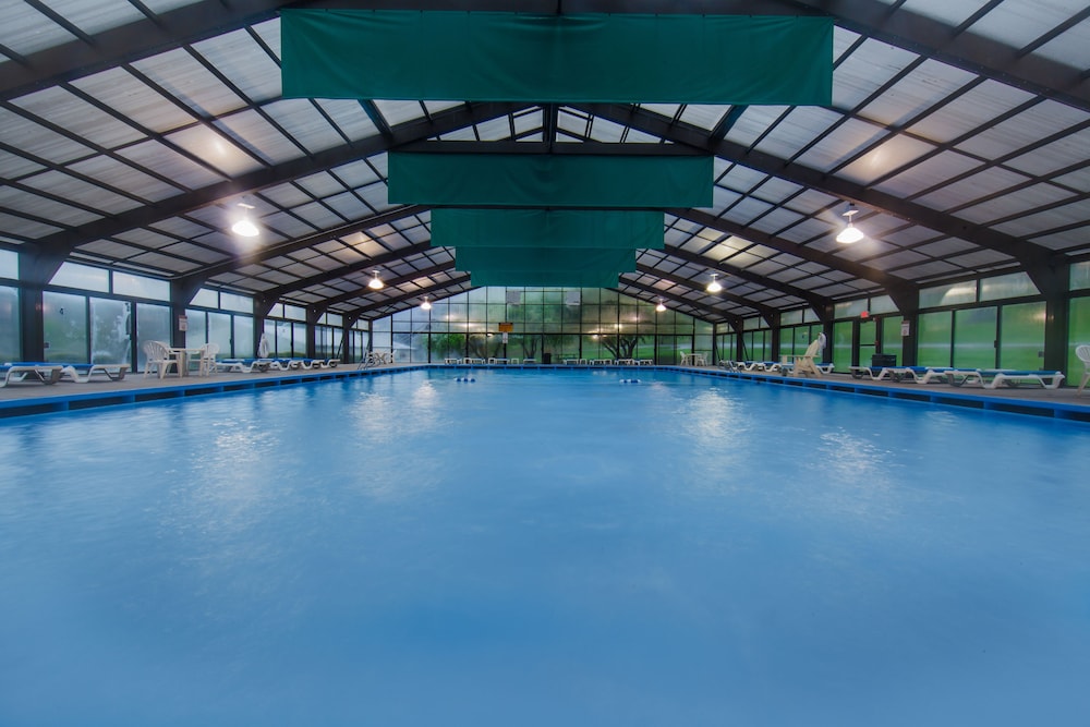 Holiday Inn Club Vacations Fox River Resort at Sheridan 39/47