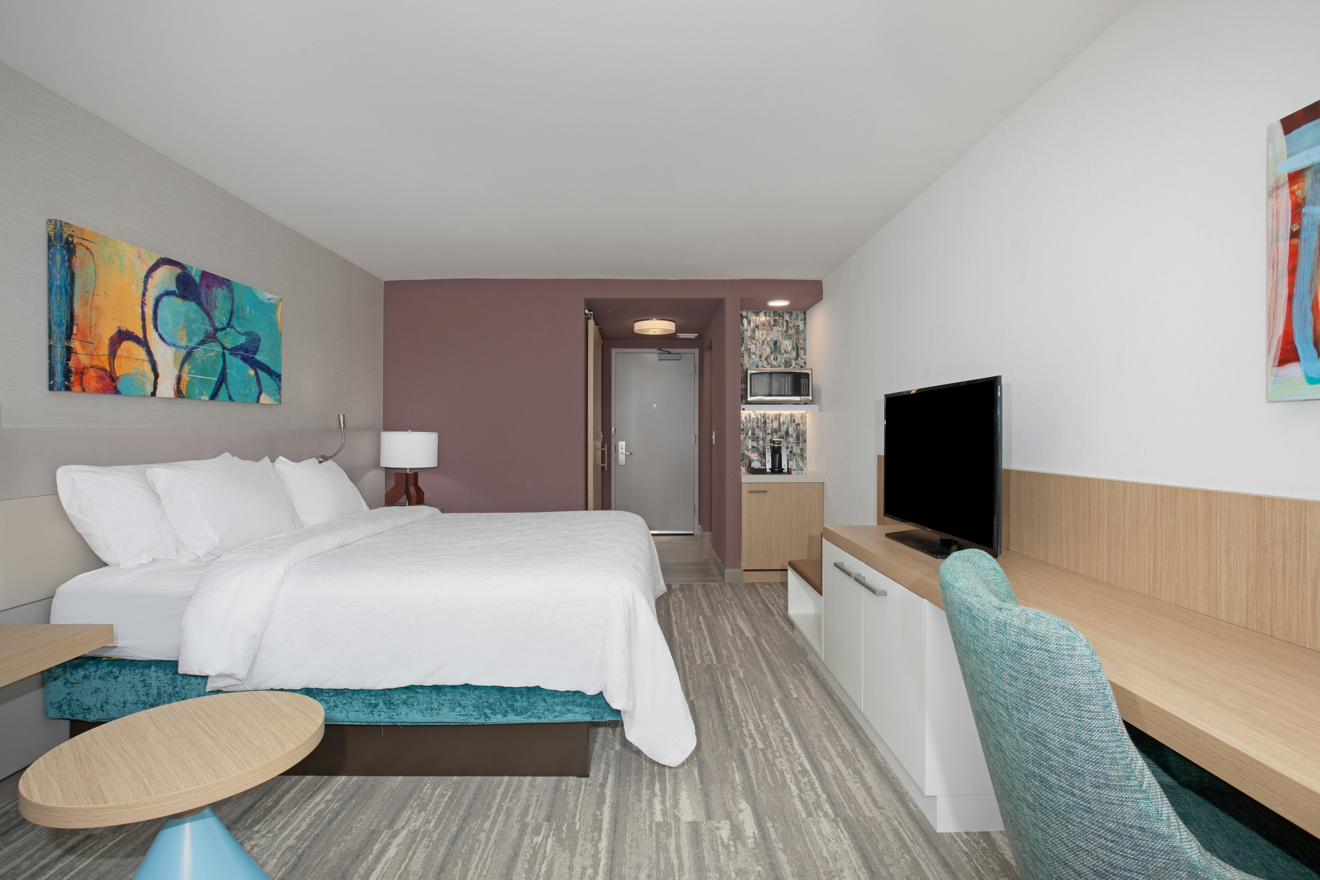 ROOM, KING BED