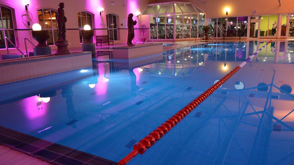 Treacy Apos S West County Conference Amp Leisure Centre 32/50