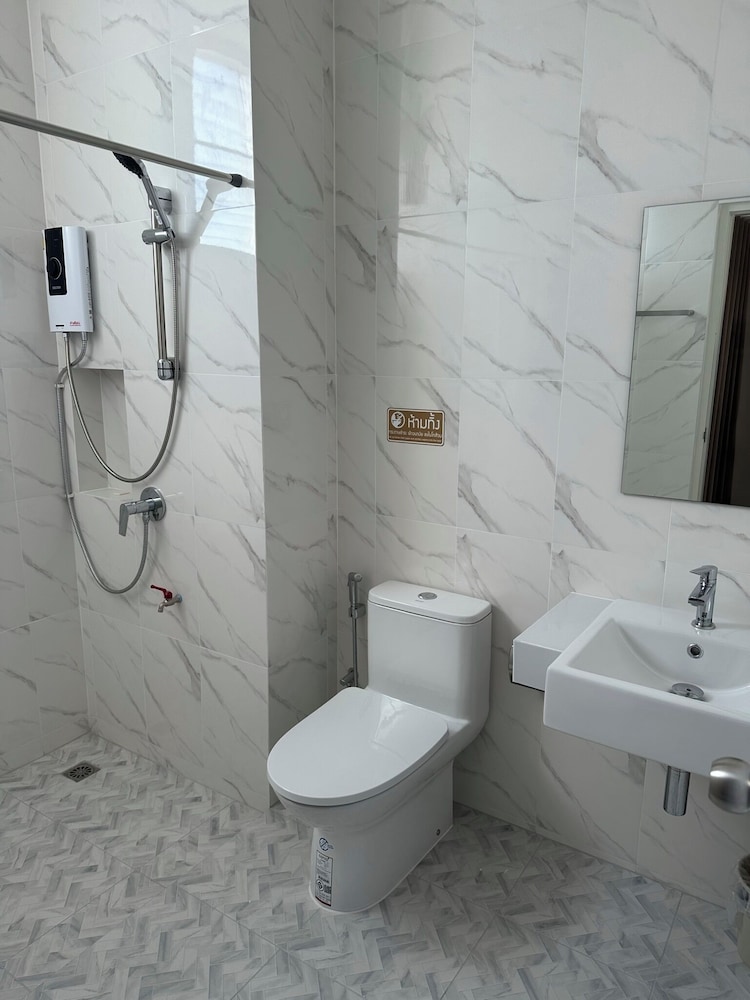 Wattana House 37/37