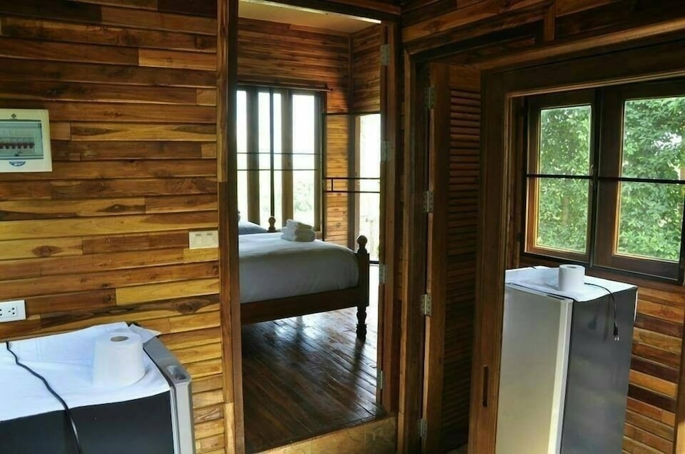 Mai Ngern Mai Thong Resort 37/37