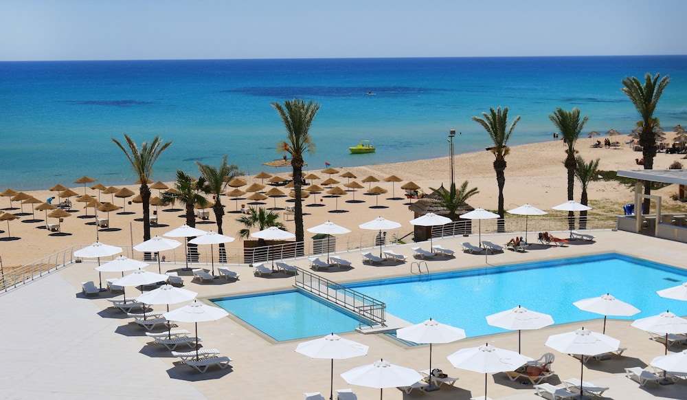 Omar Khayam Resort and Aqua Park 37/39