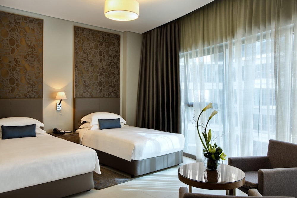 Majestic Arjaan By Rotana 16/57
