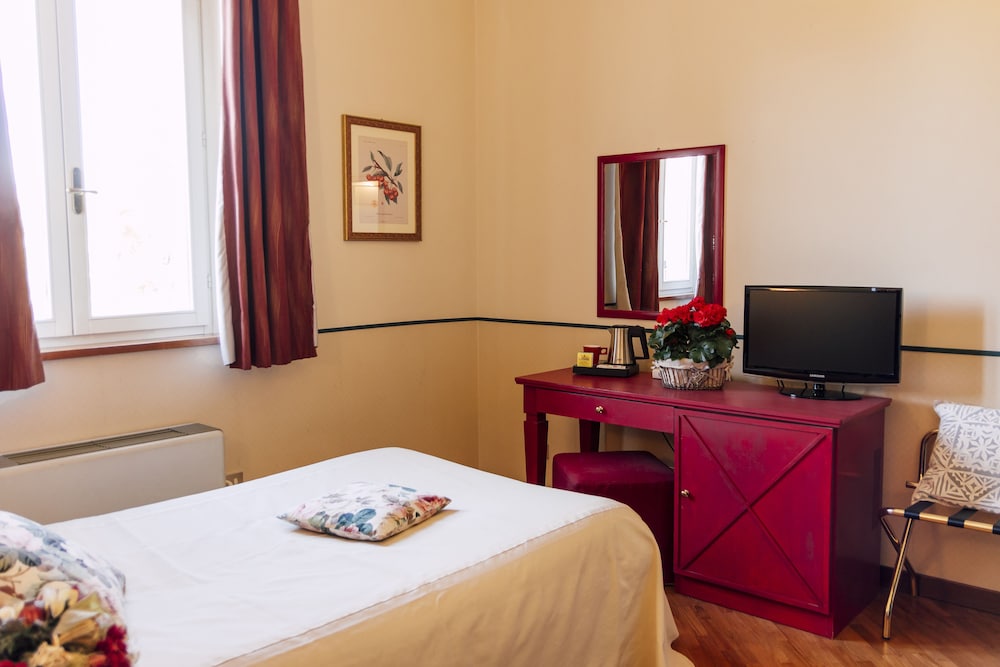 Hostellerie Du Golf 30/51