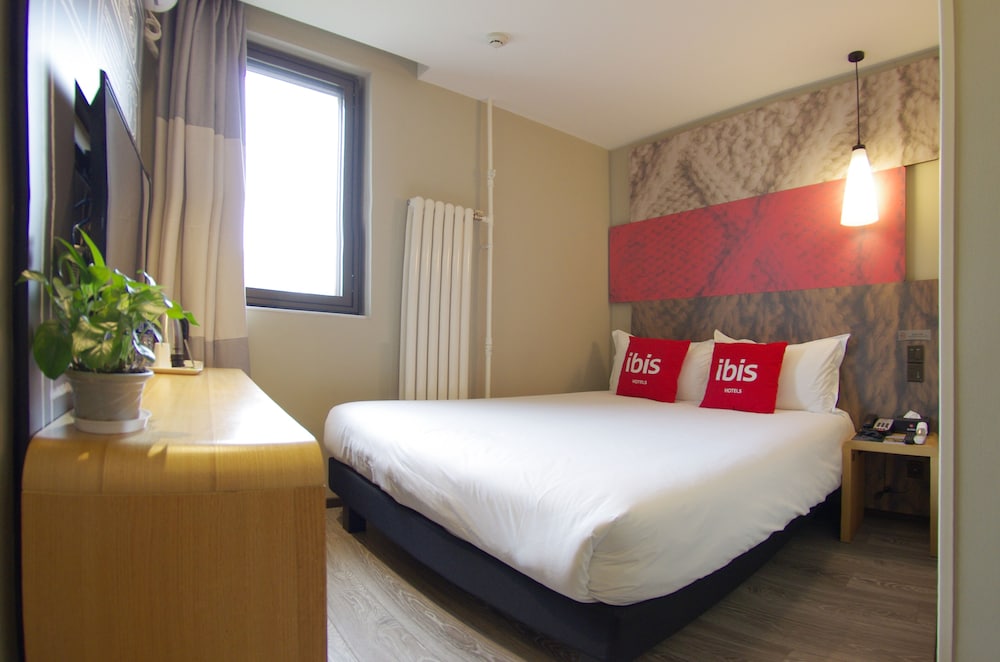 Ibis Beijing Tiantandongmen Metro Station Hotel 24/62