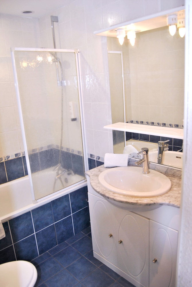 HOTEL LE THUROT 46/50