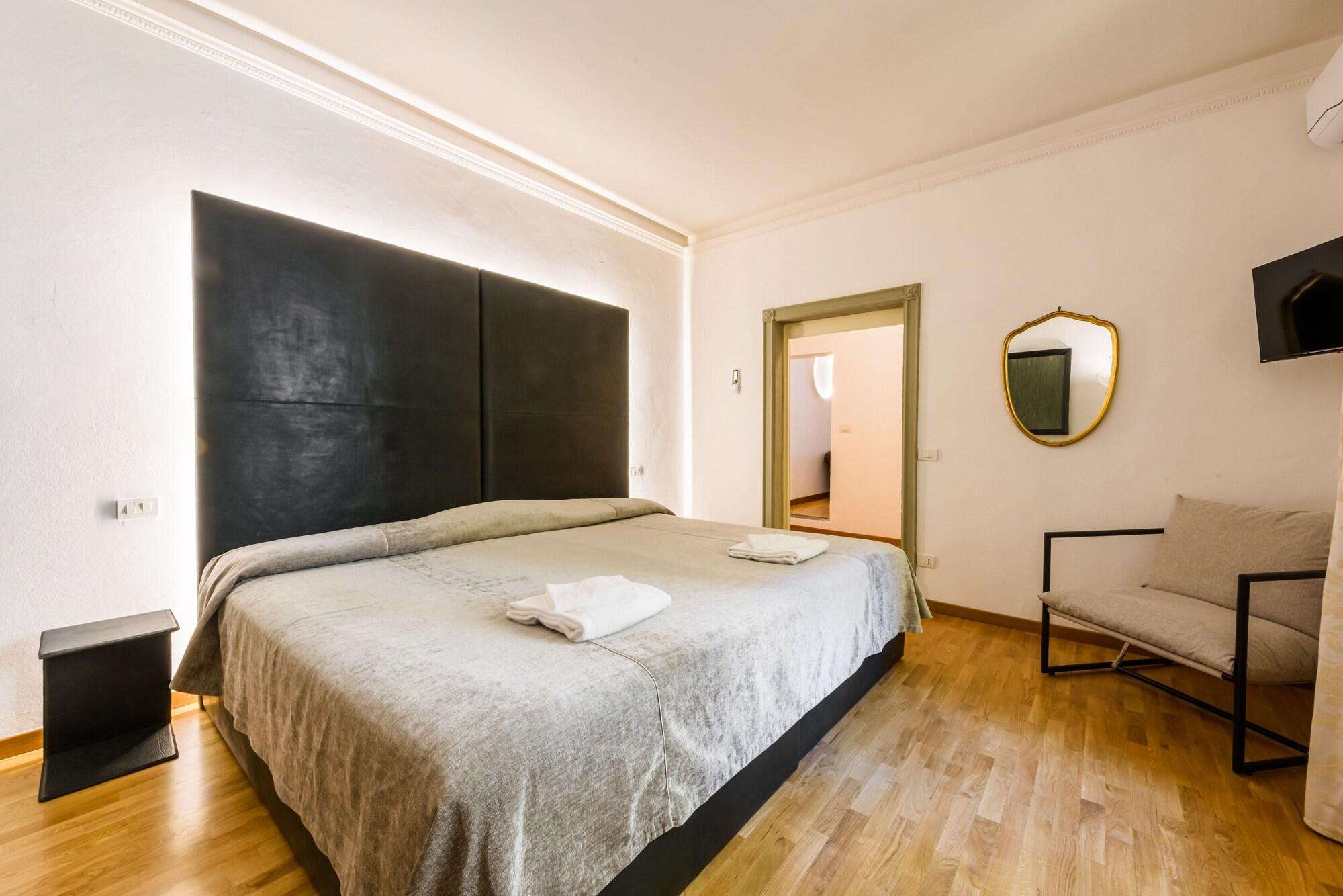 Executive, Suite, Duomo View