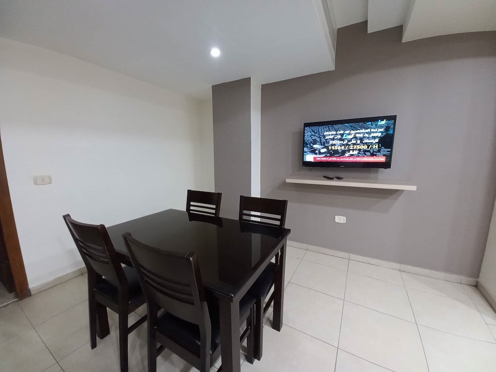 Lujain Hotel Suites 46/50