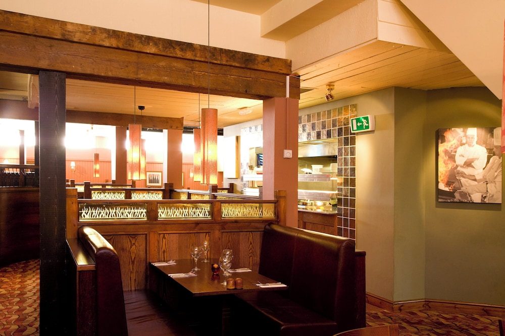 Premier Inn Northampton West (Harpole) 35/44