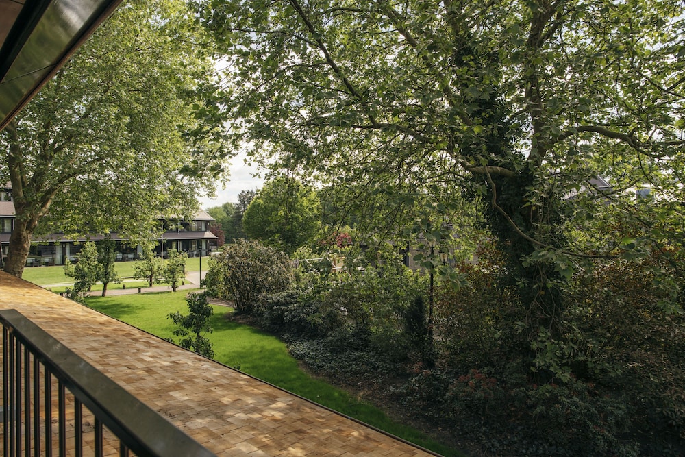 Van der Valk Hotel Apeldoorn De Cantharel 45/48