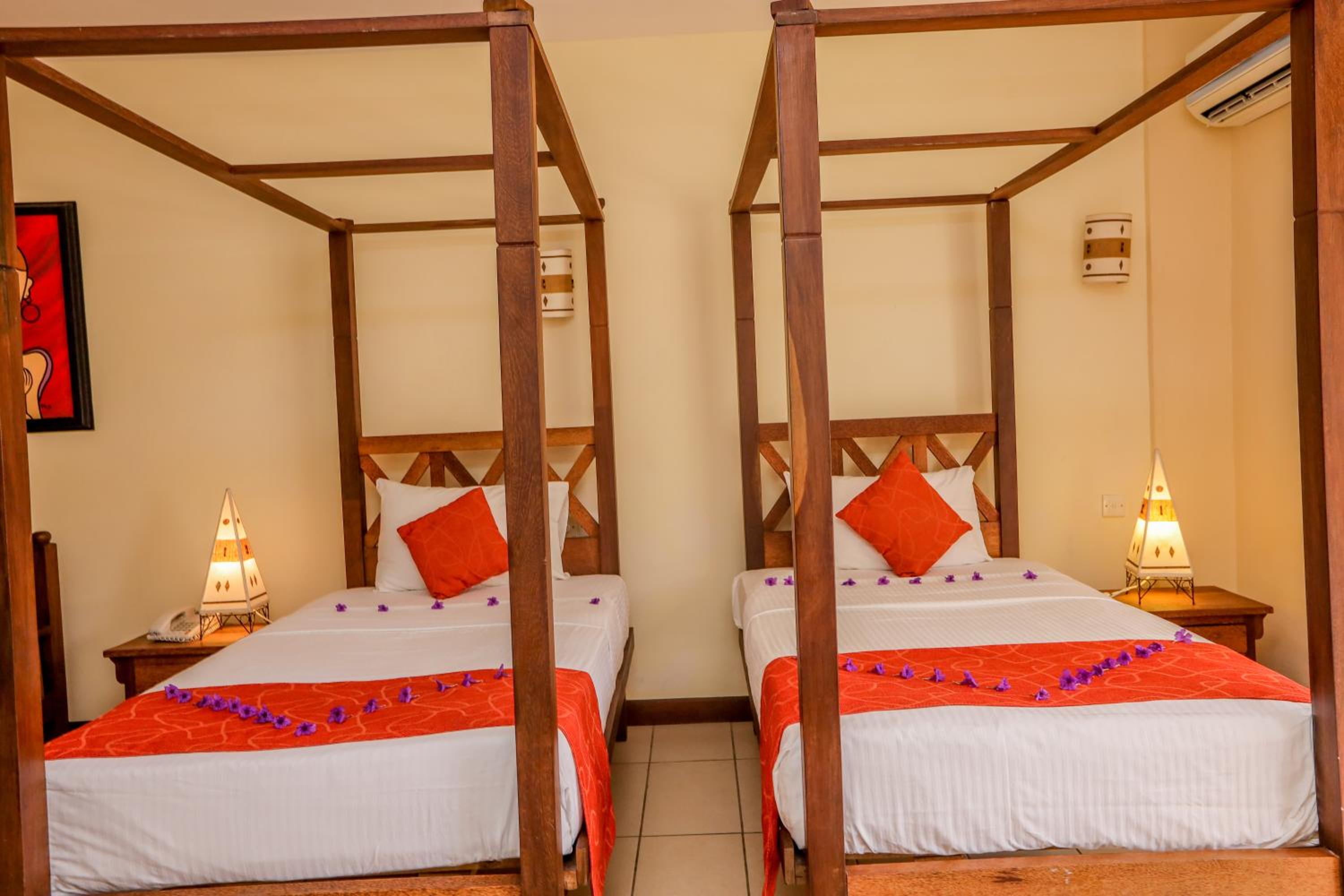 Standard, Twin Beds, Garden View