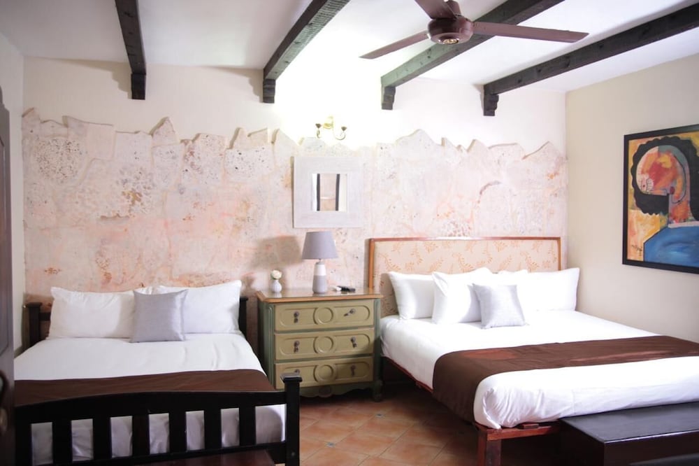 Hotel Dona Elvira 14/70
