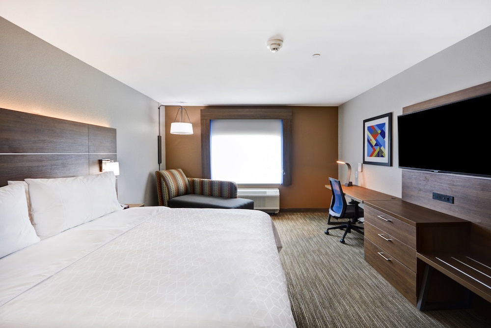 Holiday Inn Express & Suites Houston NASA - Boardwalk Area 20/57