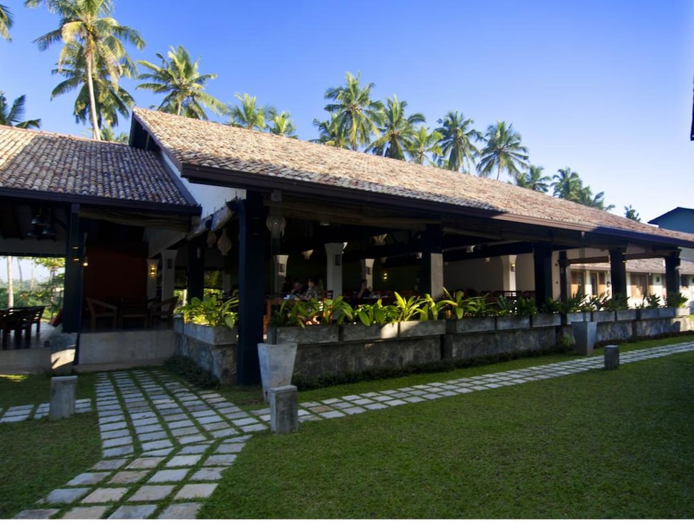 Kamili Beach Villa 30/34