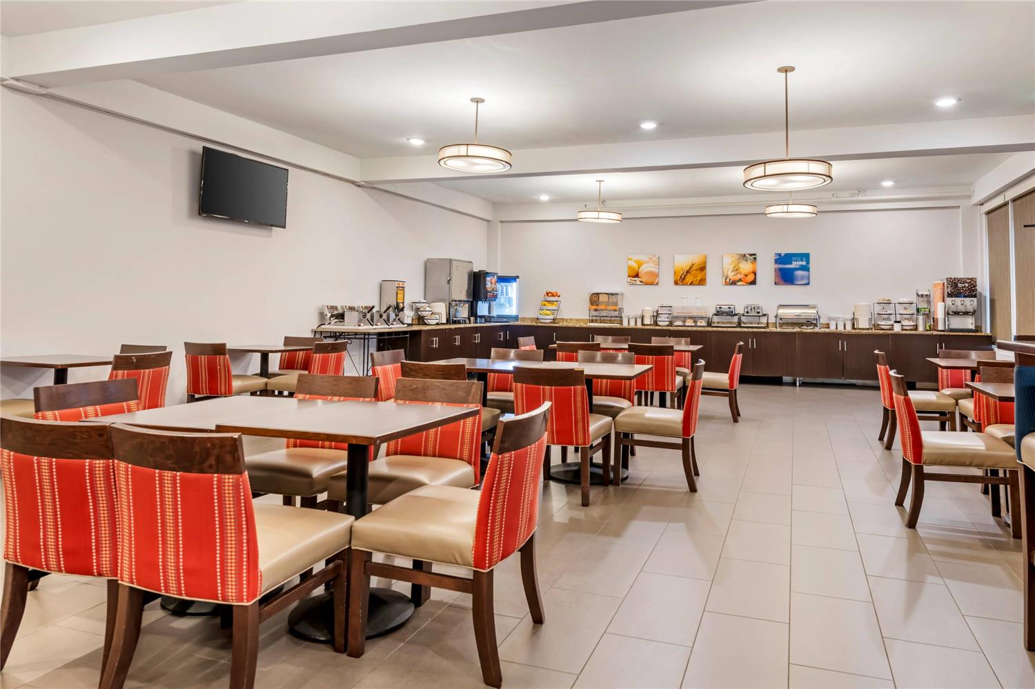 Comfort Inn MSP Airport - Mall Of America 34/43