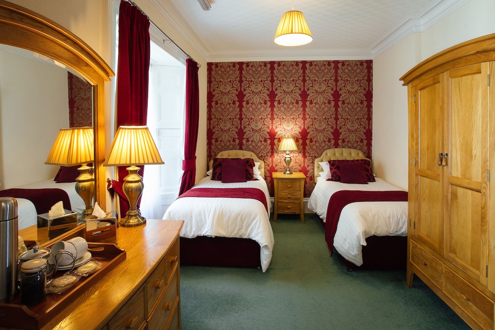 Room, Twin Beds