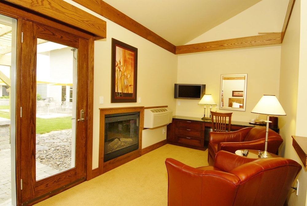 Huff Estates Inn & Winery 22/48