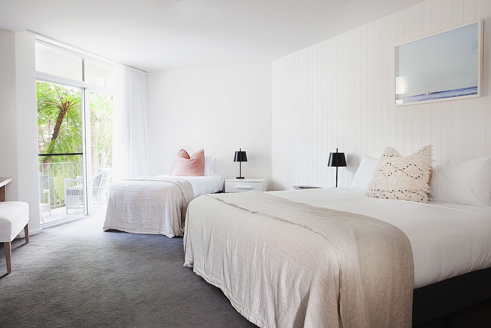 Bannisters Port Stephens 26/72