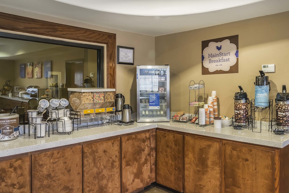 Comfort Inn Edinburg South Texas 2/46