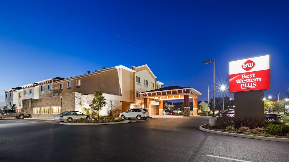 Best Western Plus Boardman Inn & Suites 1/29