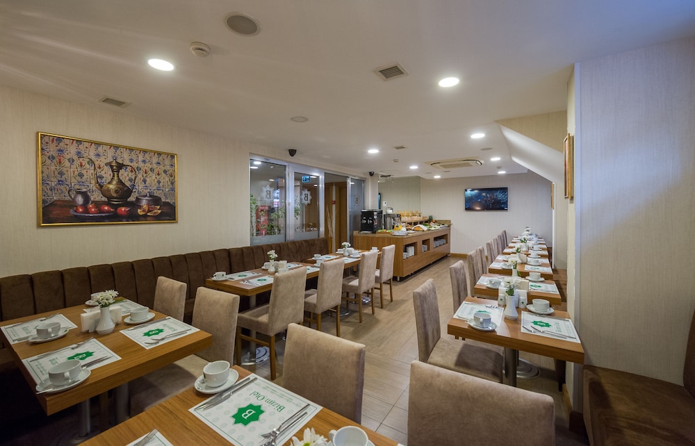 Bizim Hotel 54/64