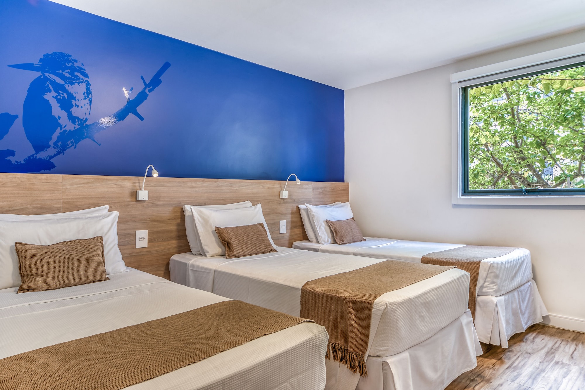 ROOM, TRIPLE, 3 BEDS
